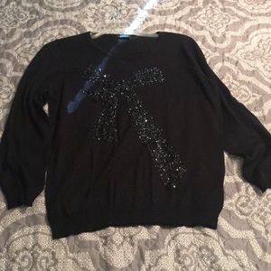 Black 3/4 length sweater with bow detail